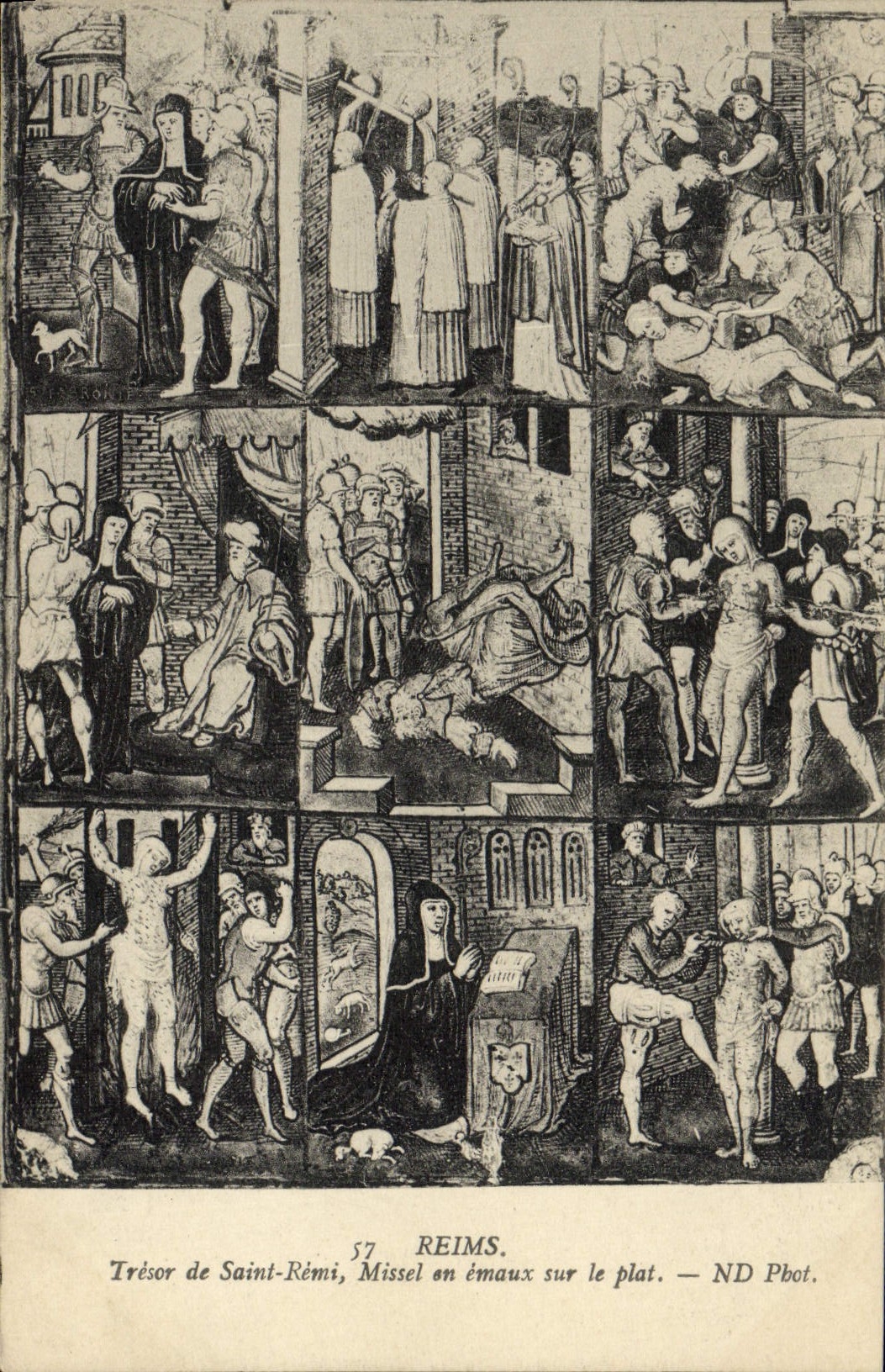 Trésor de Saint-Rémi, Missel en émaux sur le plat — REIMS — ND Pbot.