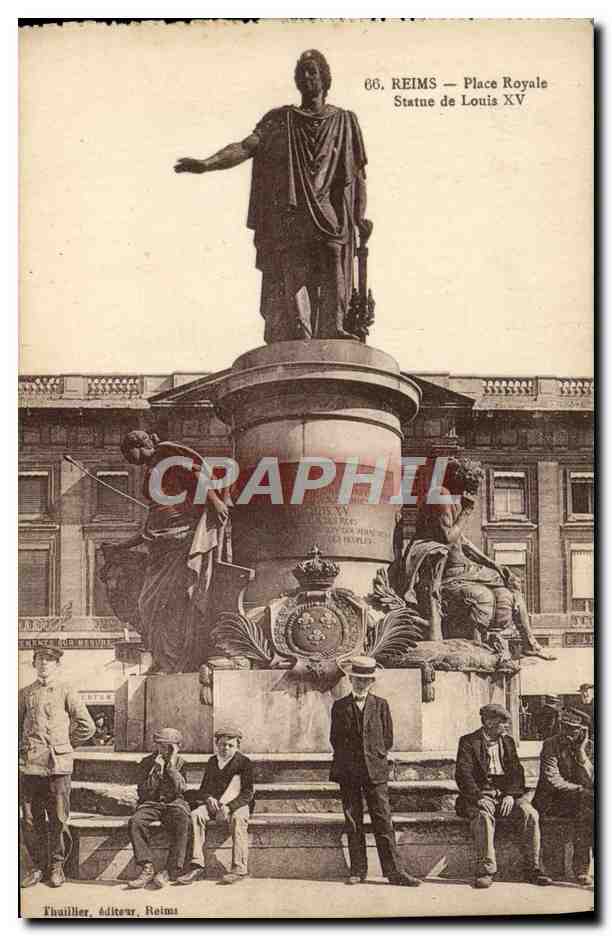 CPA Reims Place Royale Statue de Louis XV