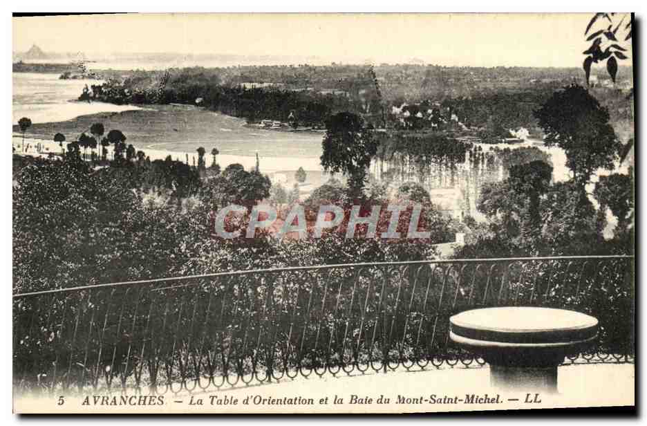Avranches — Die Tafel der Orientierung und die Bucht von Mont-Saint-Michel — LL