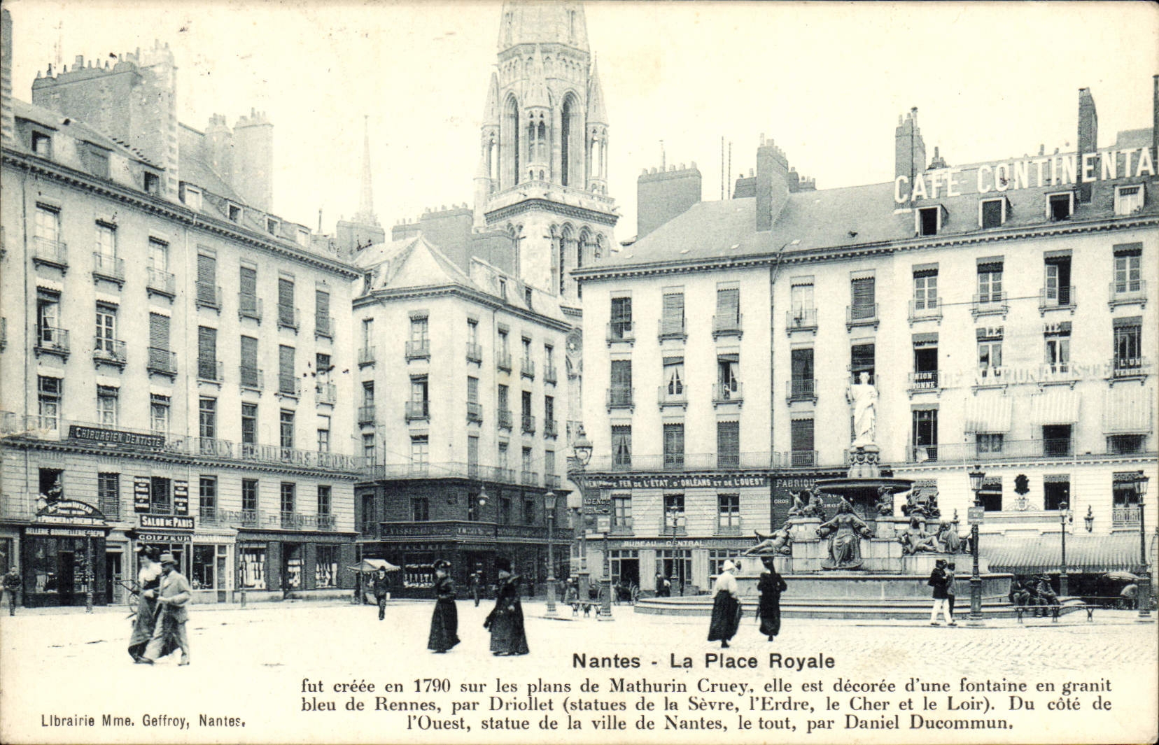 CPA Nantes La Place Royale 