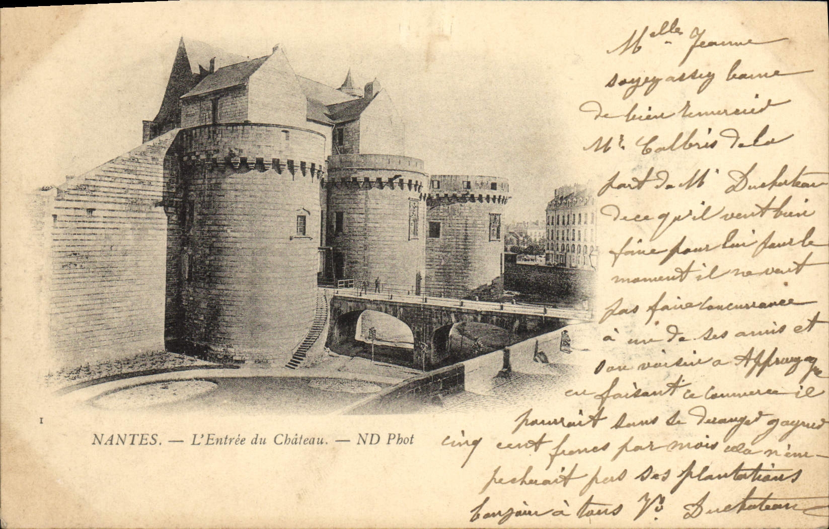CPA Nantes L'Entree Du Chateau