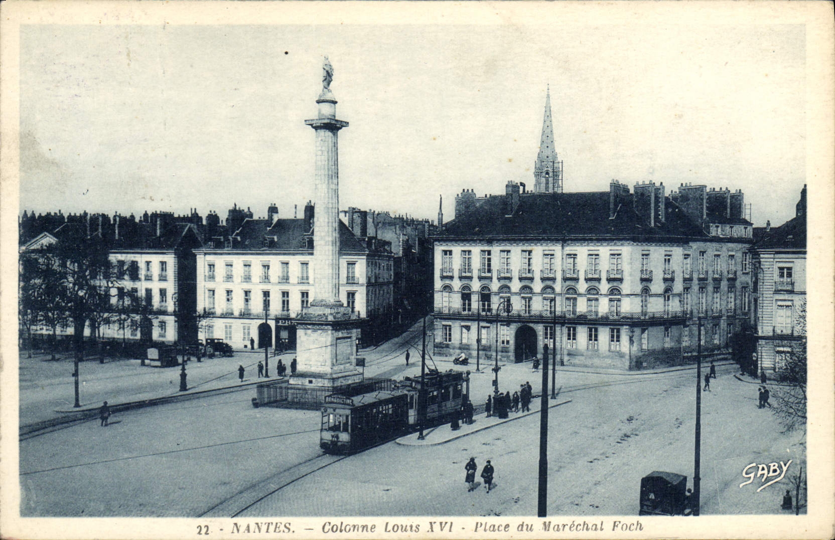 CPA Nantes Colonne Louis XVI Place Du Marechal Foch Tramway