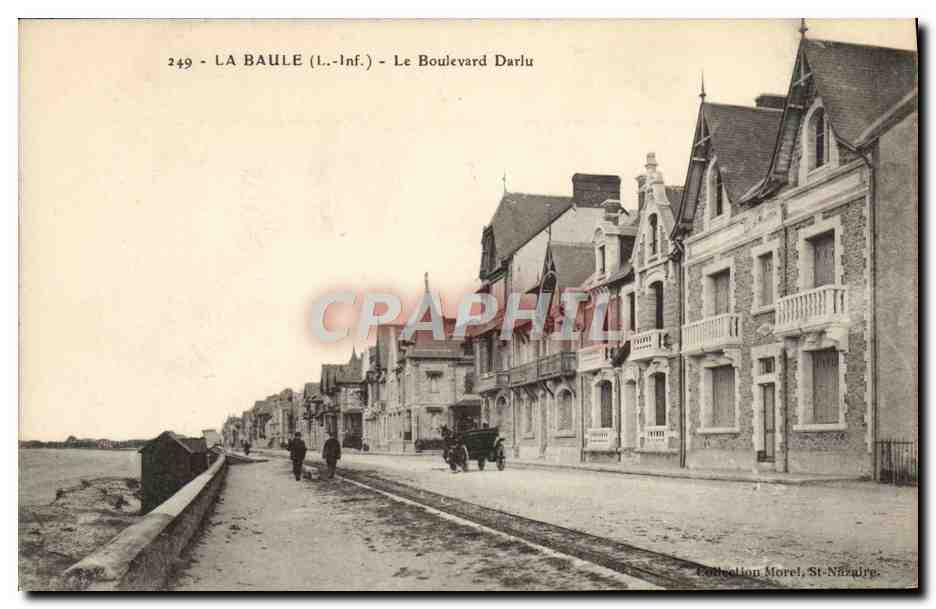 CPA La Baule Le Boulevard Darlu