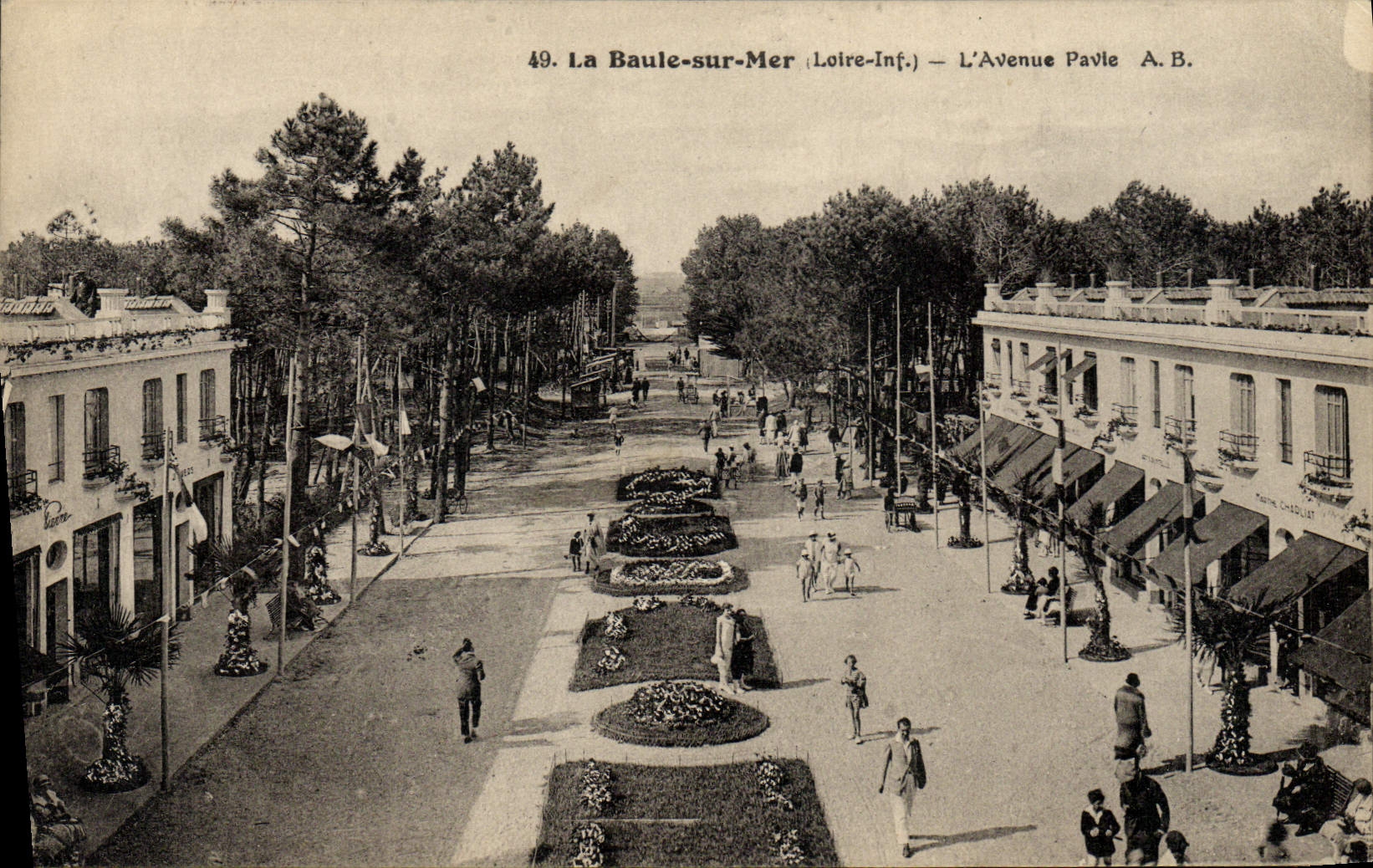 CPA La Baule Sur Mer L'Avenue Pavle