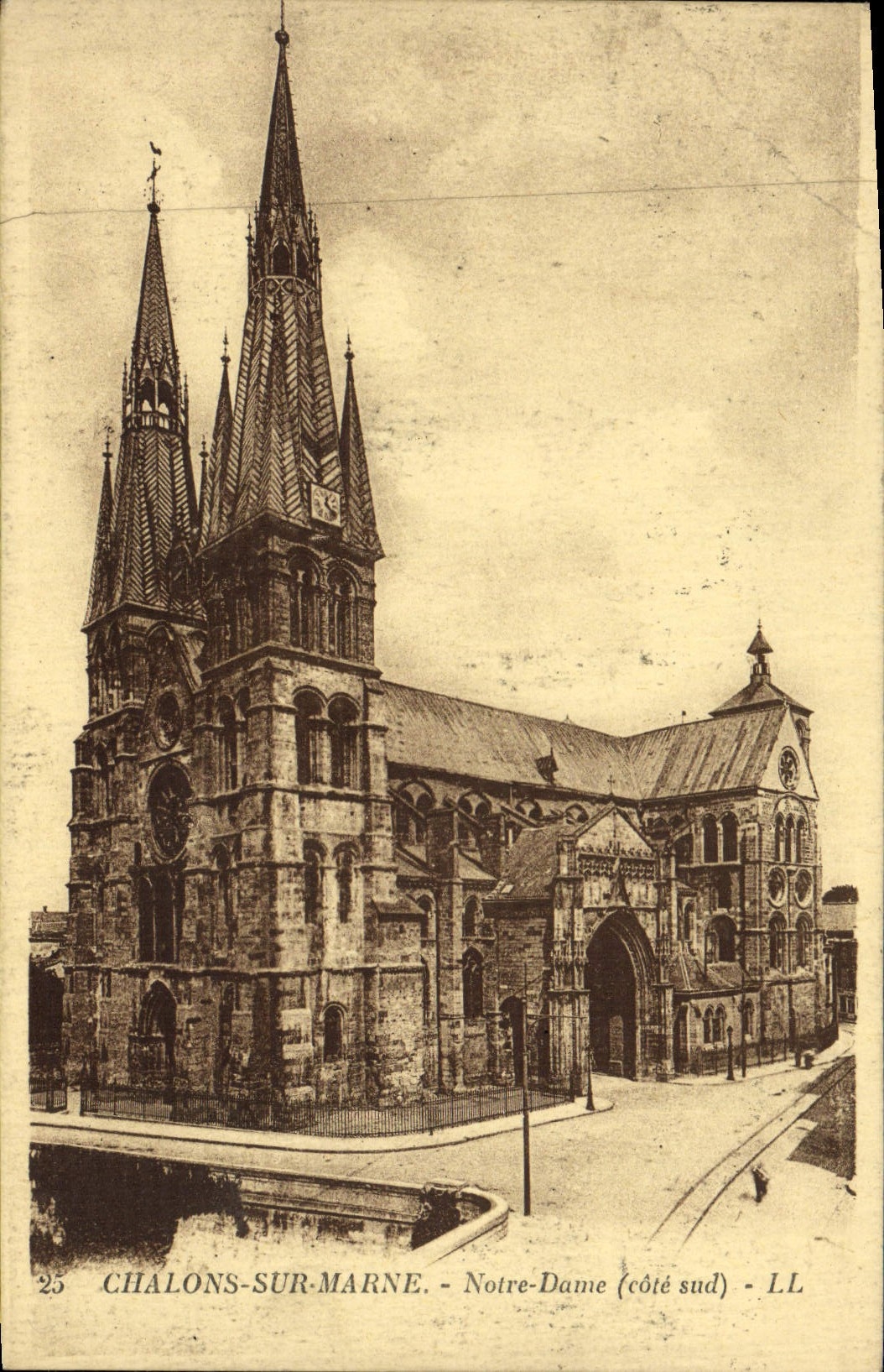 CPA Chalons Sur Marne Notre Dame