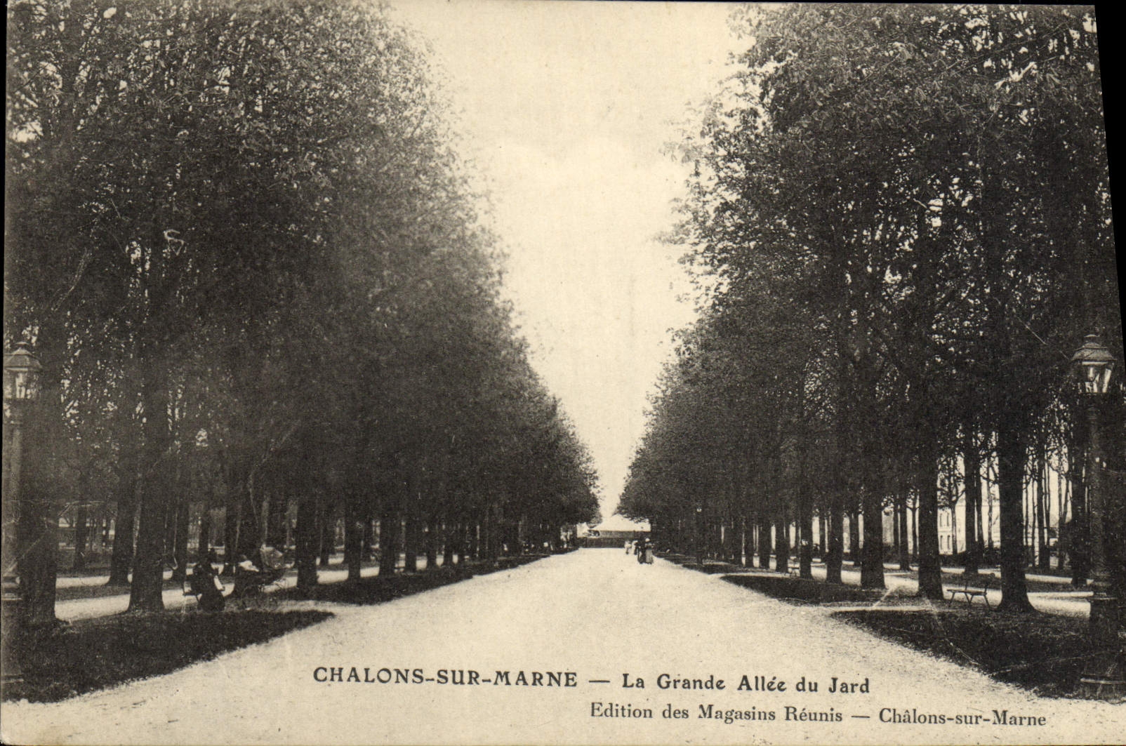 Châlons-sur-Marne — La Grande Allée du Jard — Edition des Magasins Réunis — Châlons-sur-Marne
