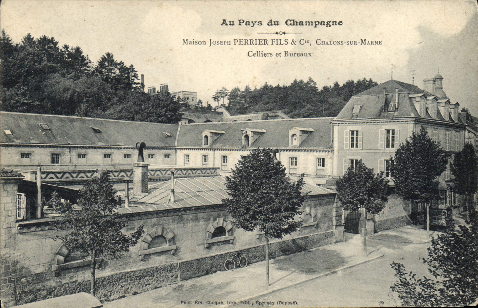 Au Pays du Champagne — Maison Joseph Perrier Fils & Cie, Chalons-sur-Marne — Phot. Ers. Choque, Imp.-Edit. Épernay (Déposé).