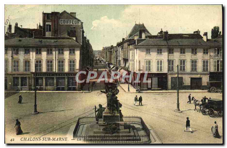 Chalons-sur-Marne — Place de la République avec monument — éditeur anonyme, n°42