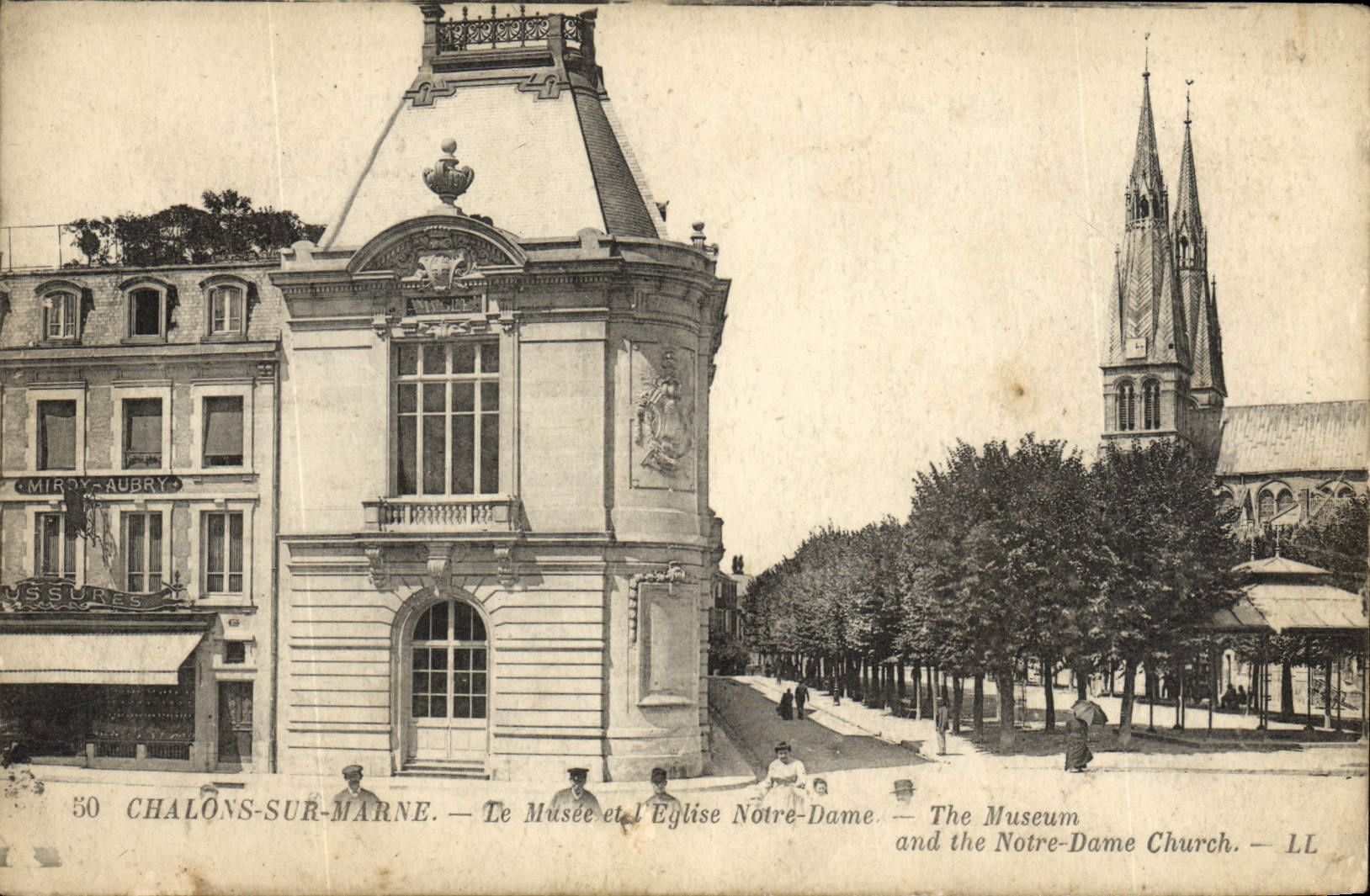 CPA Chalons Sur Marne Le Musee Eglise Notre Dame