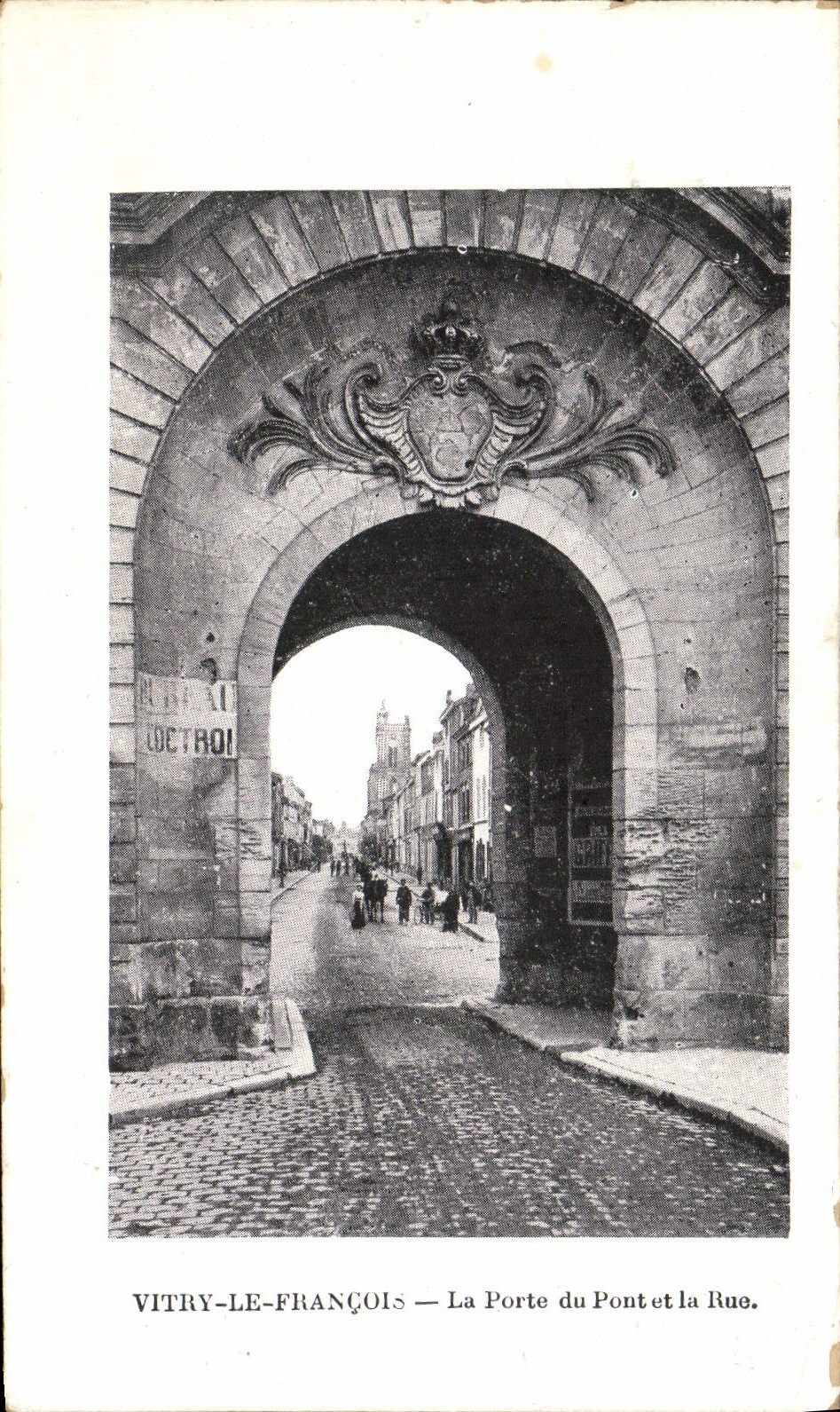 CPA Vitry Le Francois La Porte Du Pont Et La Rue
