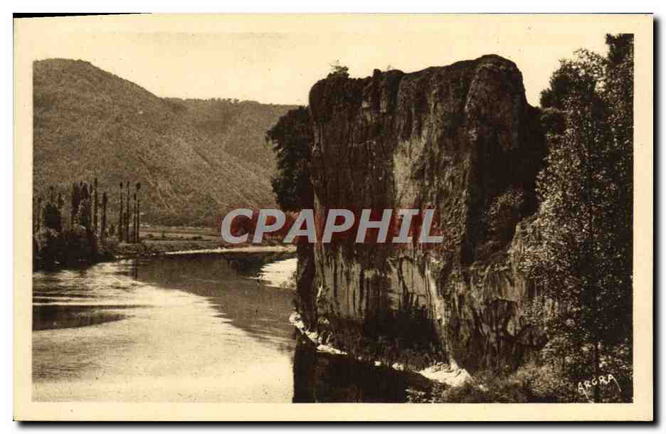 CPA Environs De Souillac Le Rocher Des Corneilles