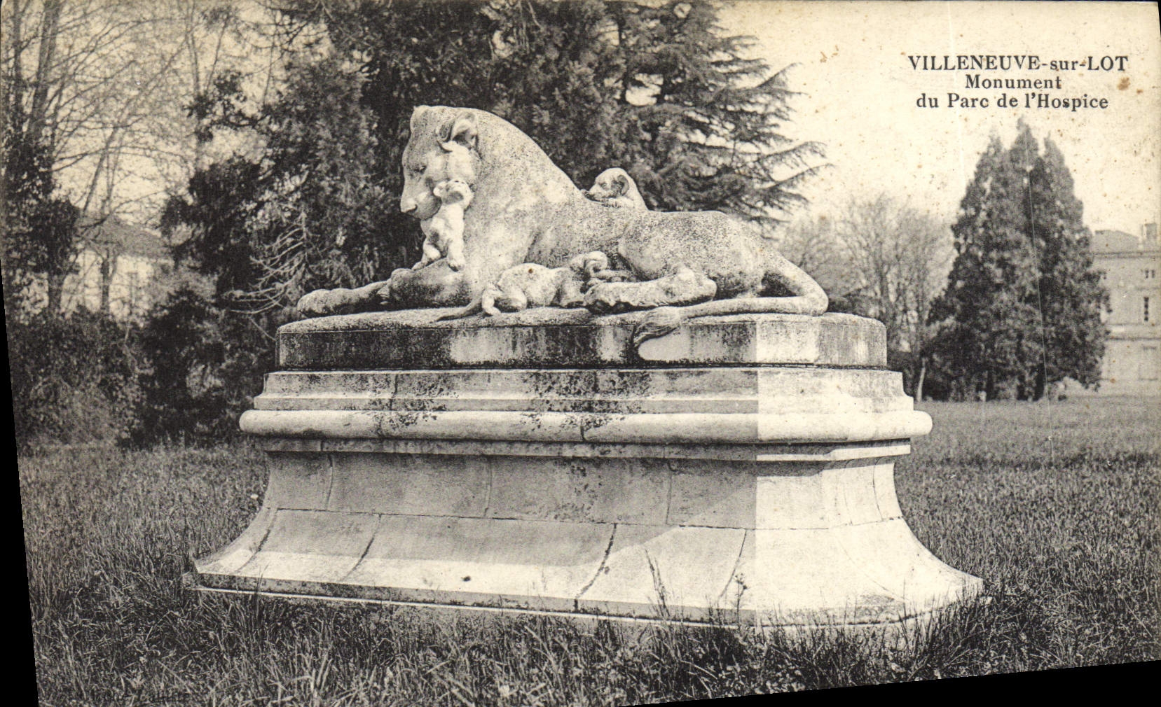Villeneuve-sur-Lot — Monument du Parc de l'Hospice — éditeur non identifié