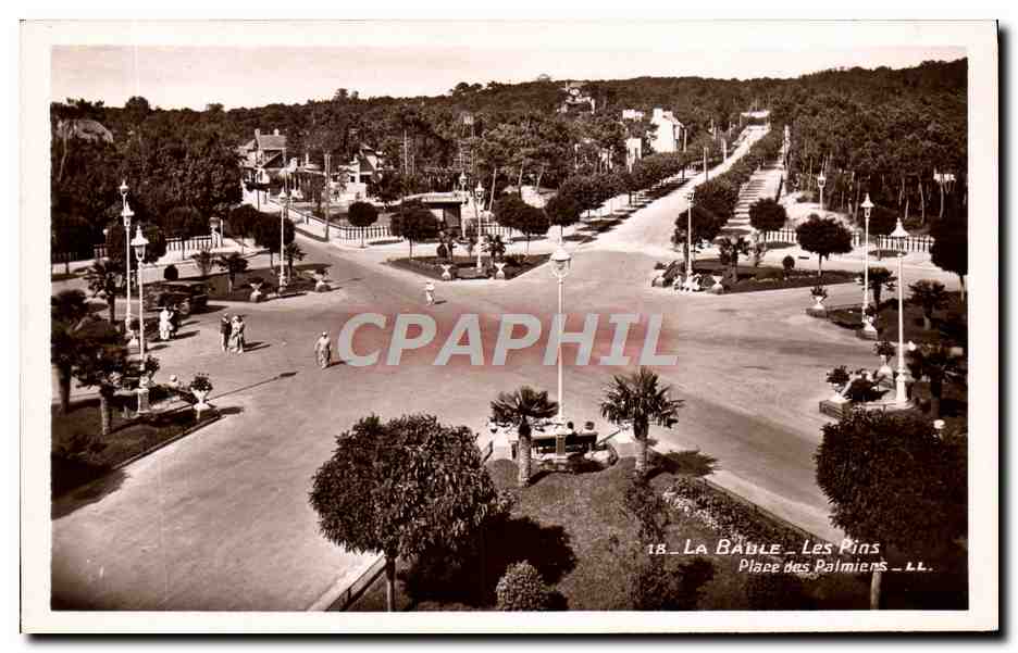 CPA La Baule Les Pins Place Des Palmiers