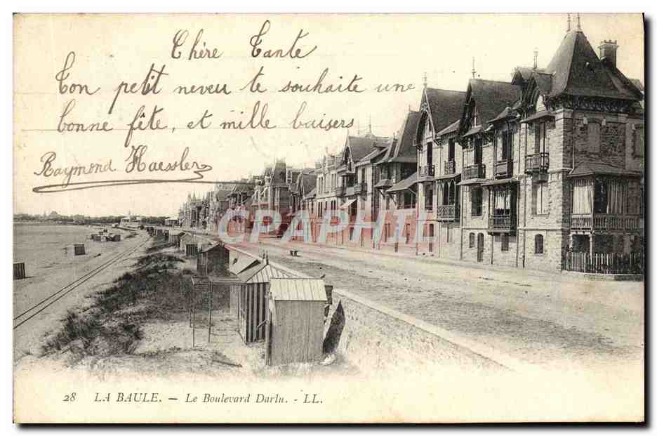 CPA La Baule Le Boulevard Darlu