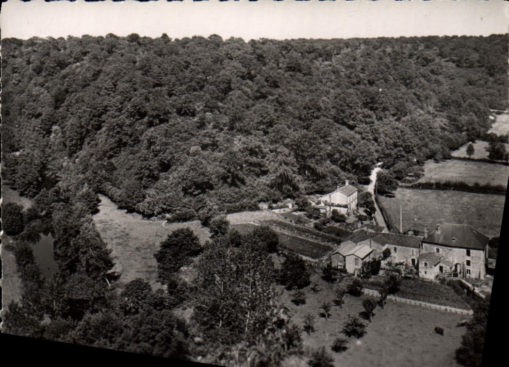 Mervent (Vendée) — La Vallée du Portail — CPAPHIL