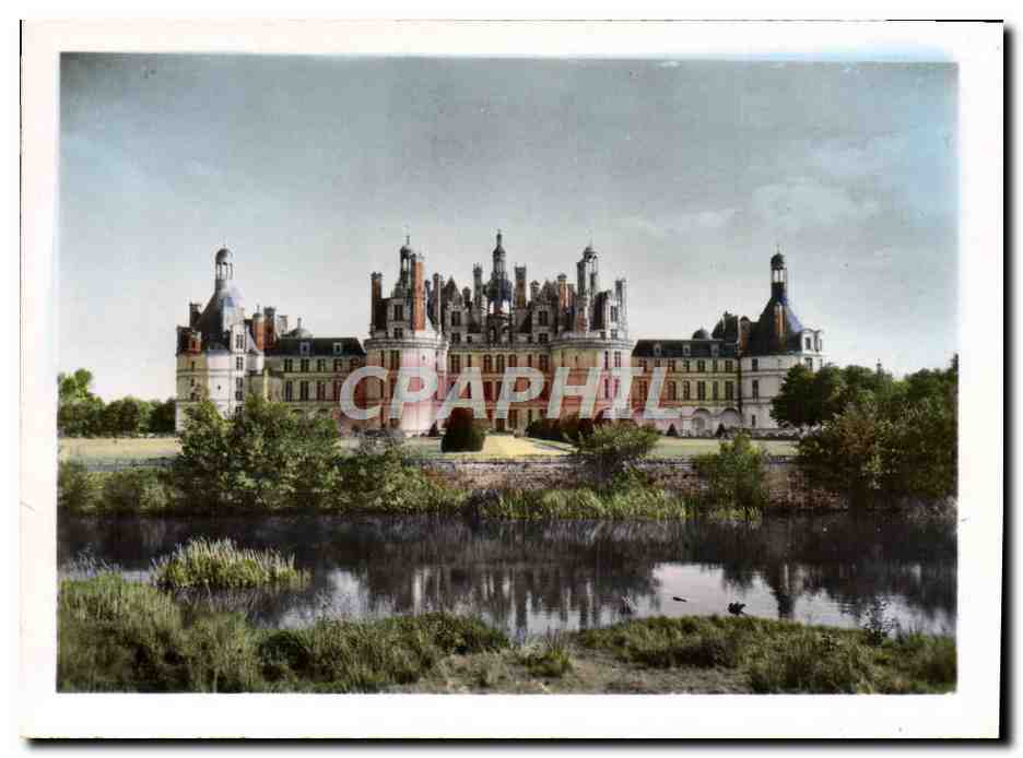 CPM Le Chateau De Chambord Facade Et Jardins Sur Le Casino