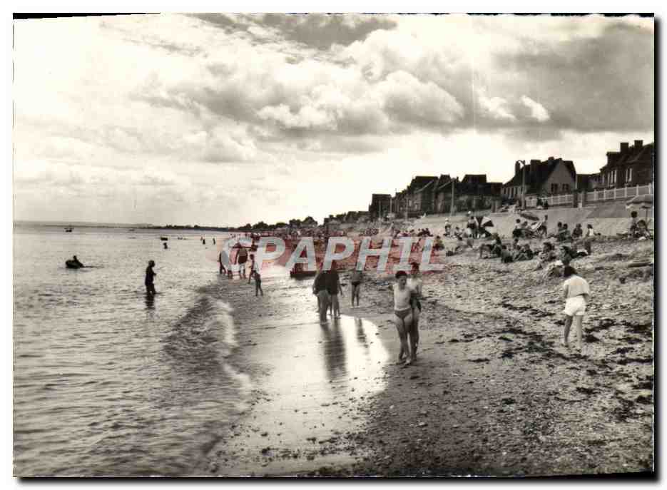 CPM Lion Sur Mer La Plage