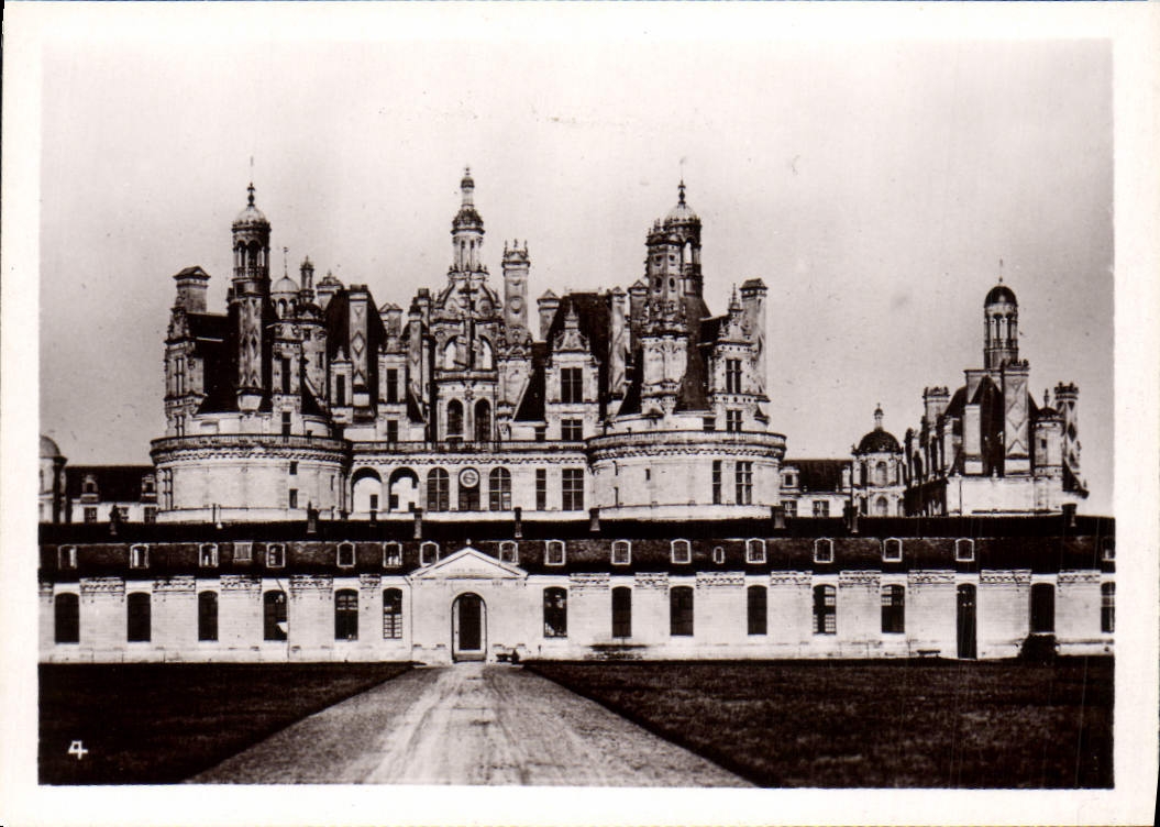 CPM Chambord chateau