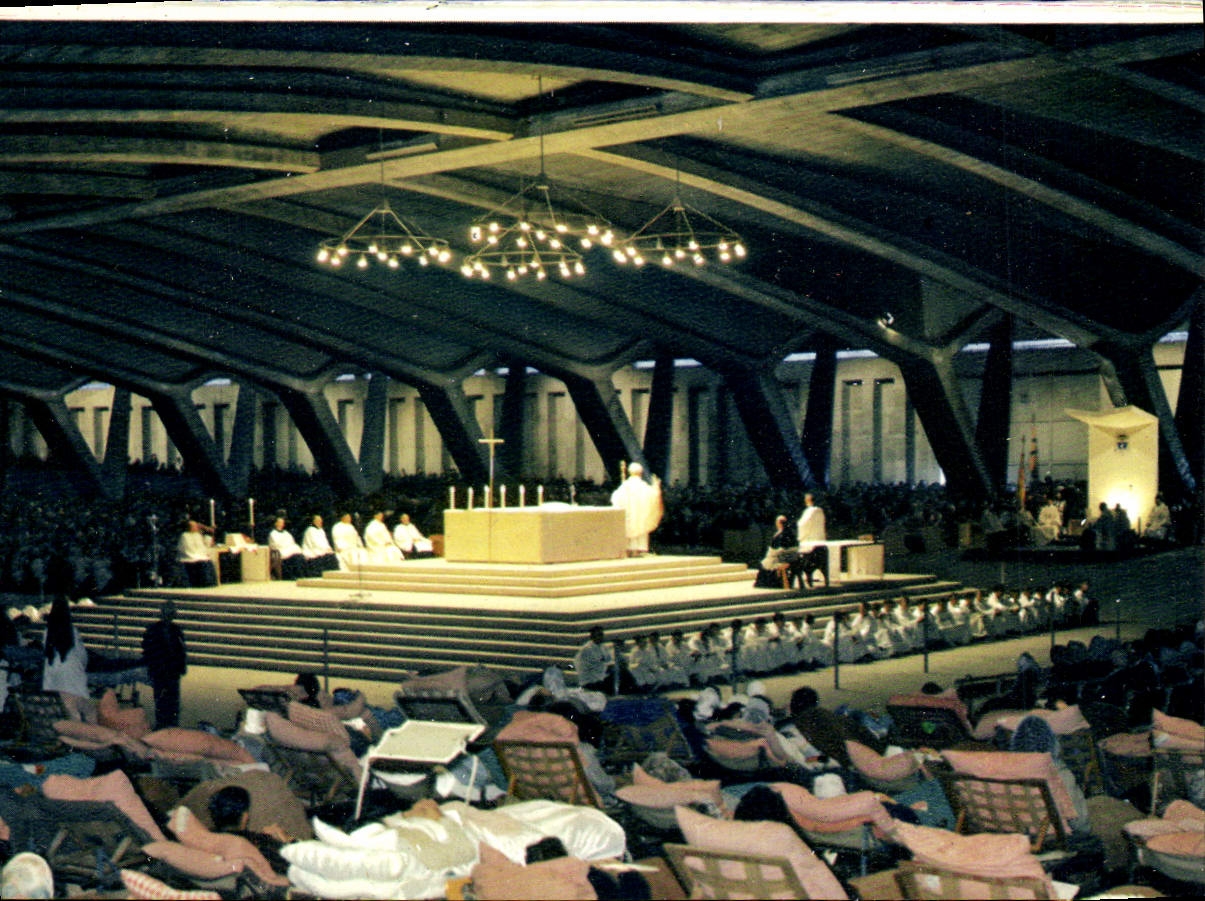 CPM Lourdes La Basilique Souterraine
