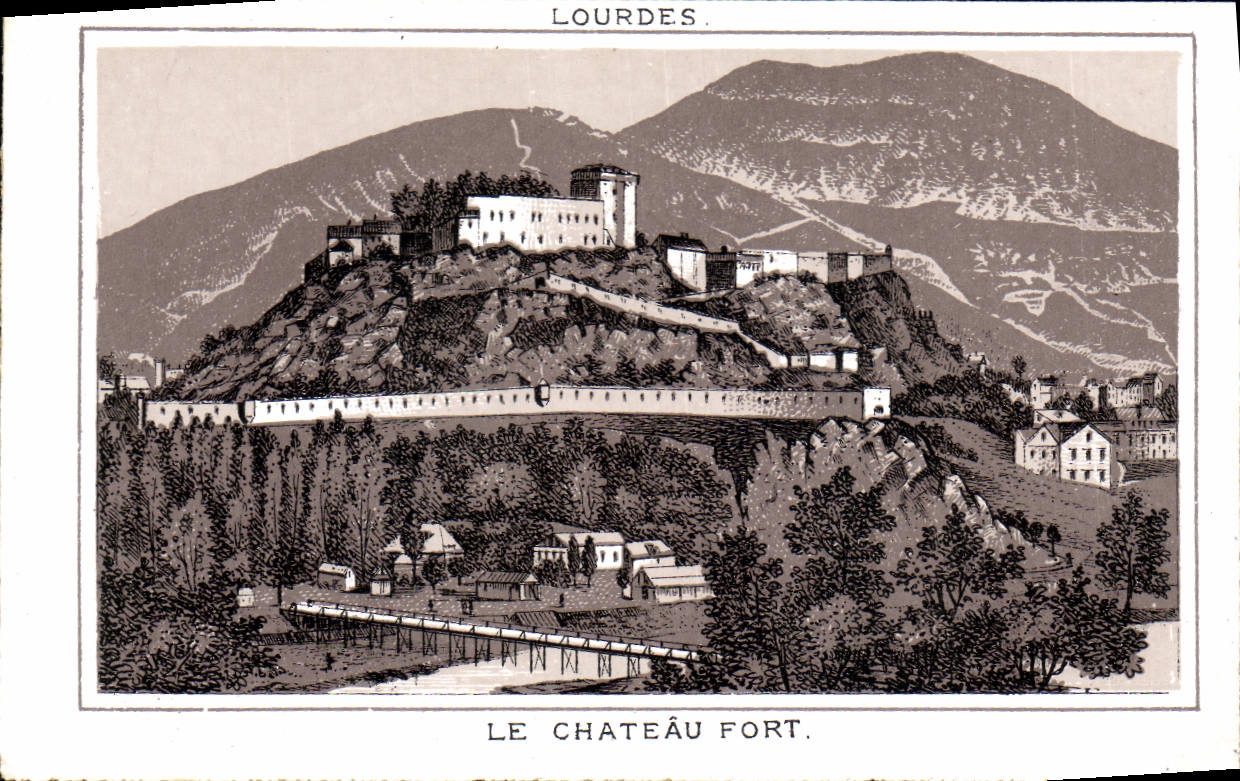 CPM Lourdes Le Chateau Fort