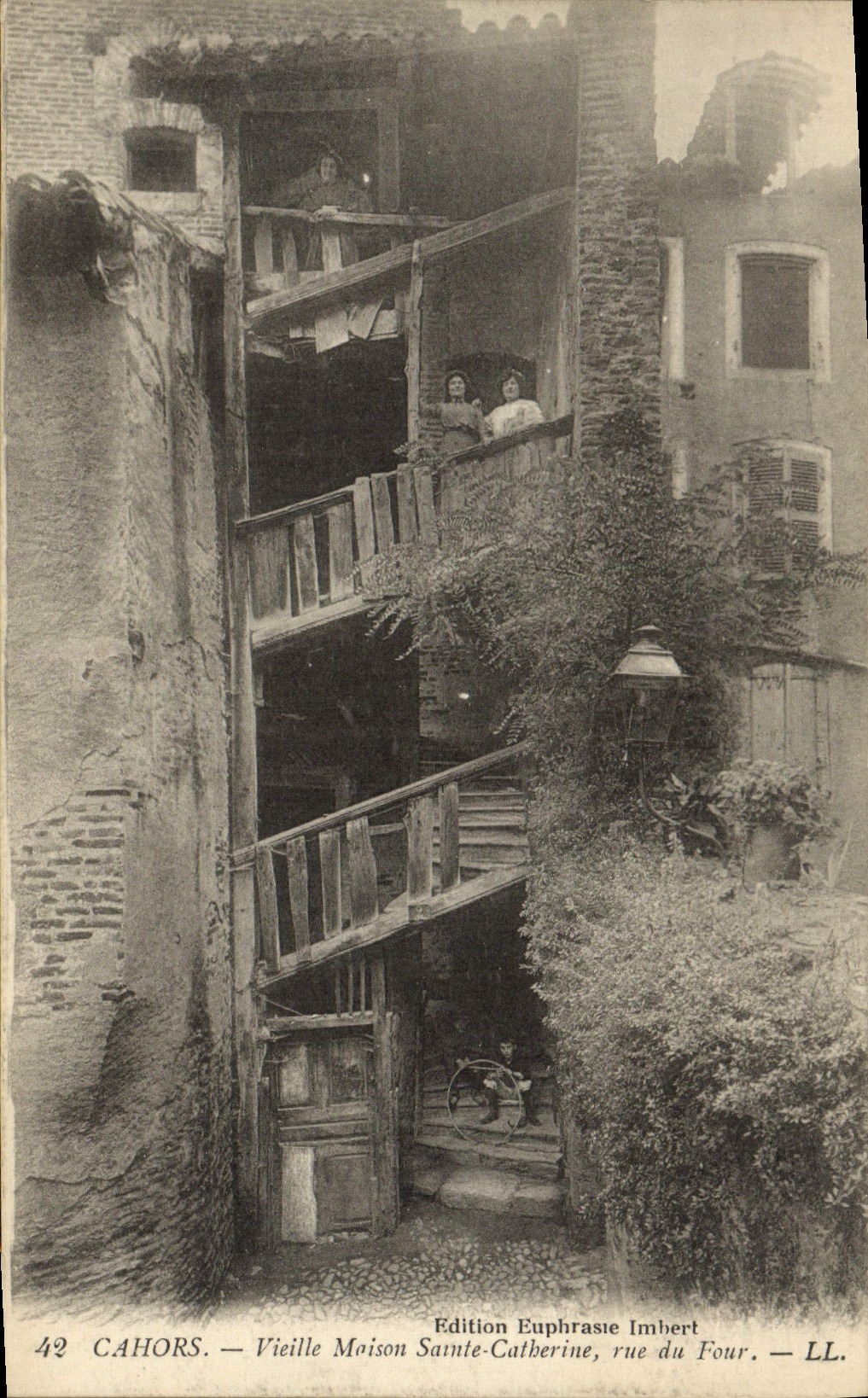 CPA Cahors Vieille Maison Ste Catherine Vue Du Four