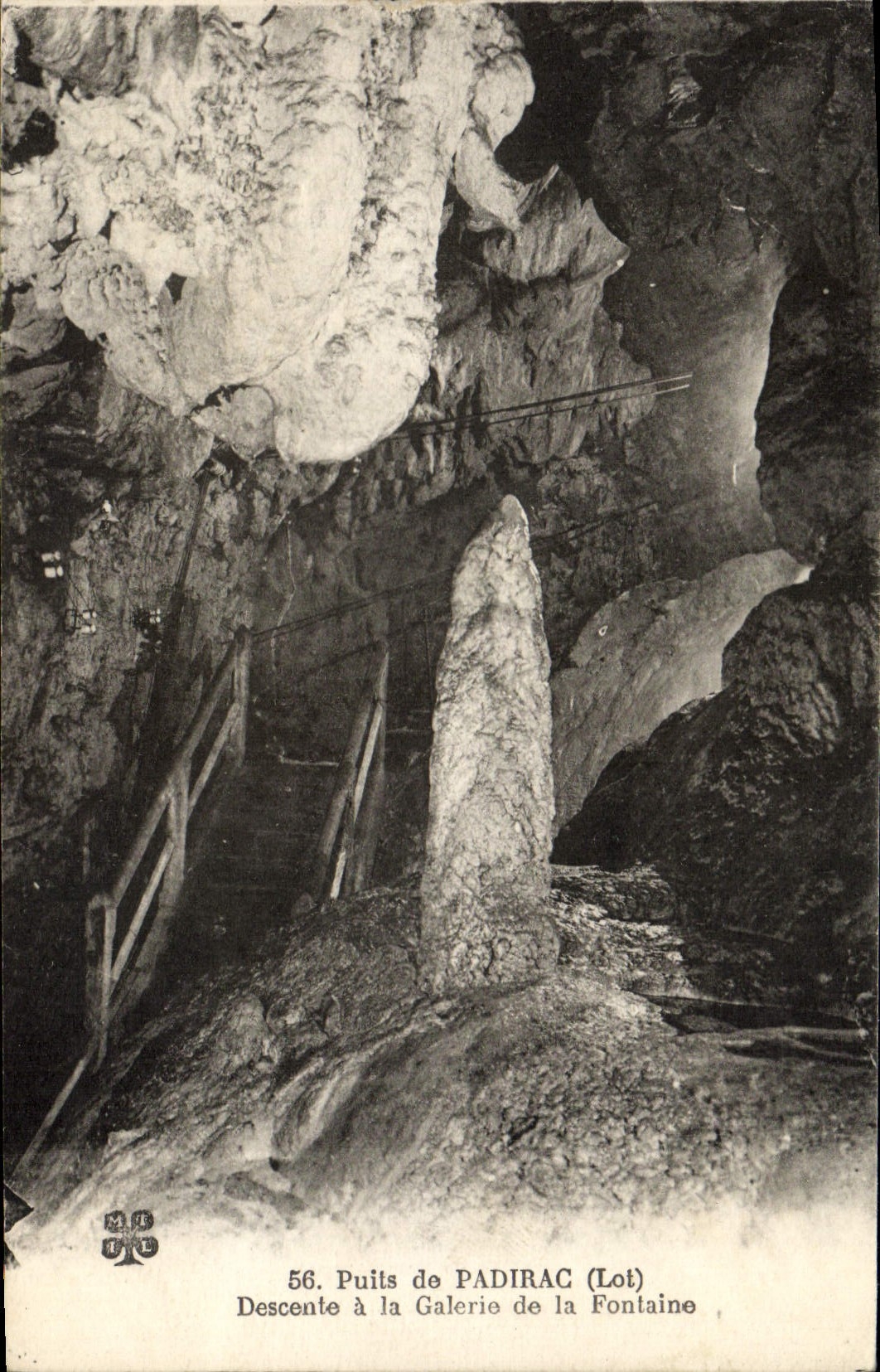Puits de Padirac (Lot) — Descente à la Galerie de la Fontaine — éditeur M.T.E. n°56