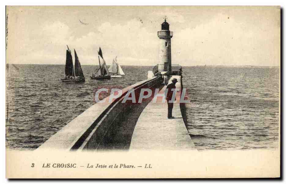 CPA Le Croisic La Jetee Et Le Phare Bateaux