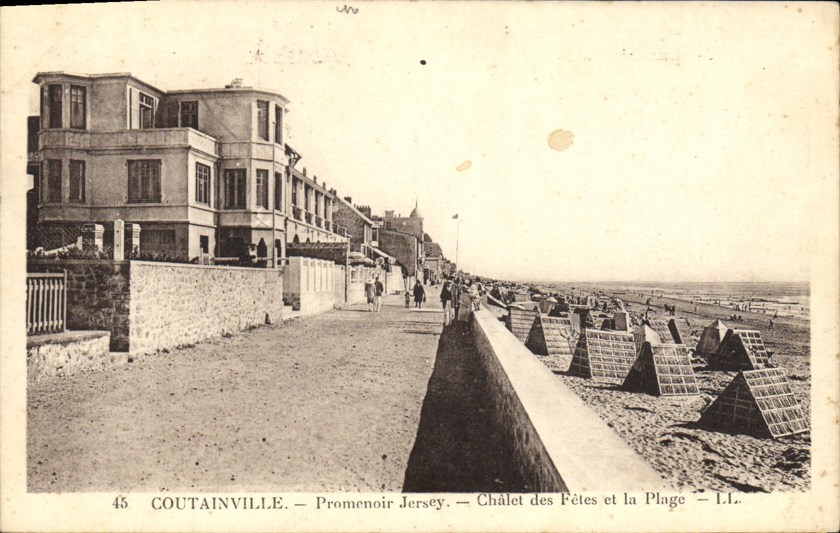 Coutainville — Promenoir Jersey — Chalet des Fêtes et la Plage — L.L.