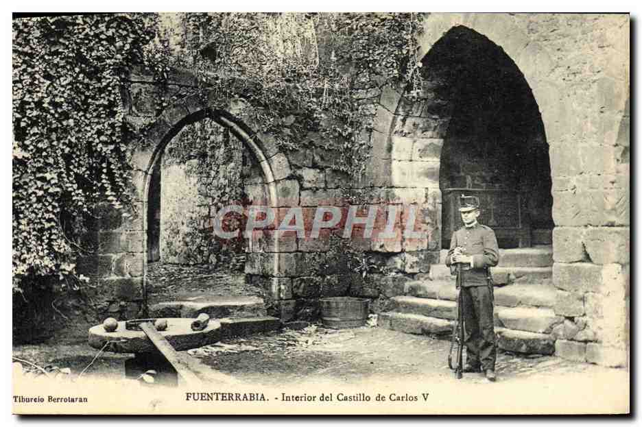 CPA Fuenterrabia Interior Des Castillo De Carlos V Soldat Militaria