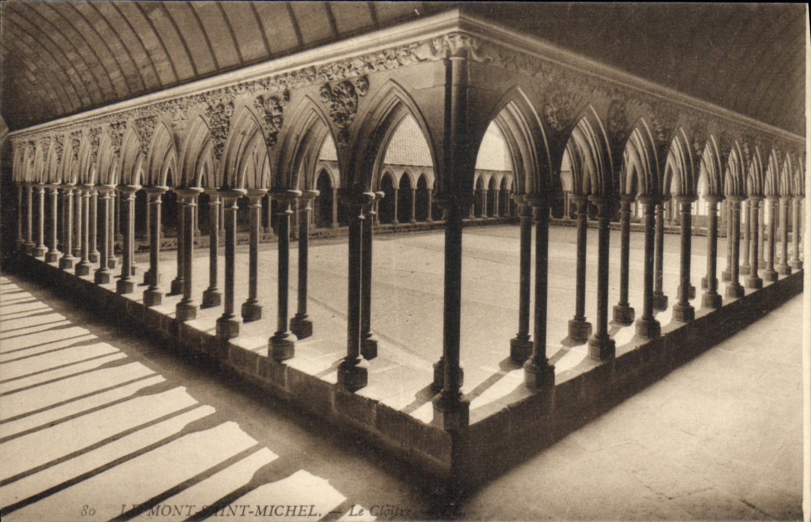Le Mont-Saint-Michel — Le Cloître — Carte postale de luxe L.L.