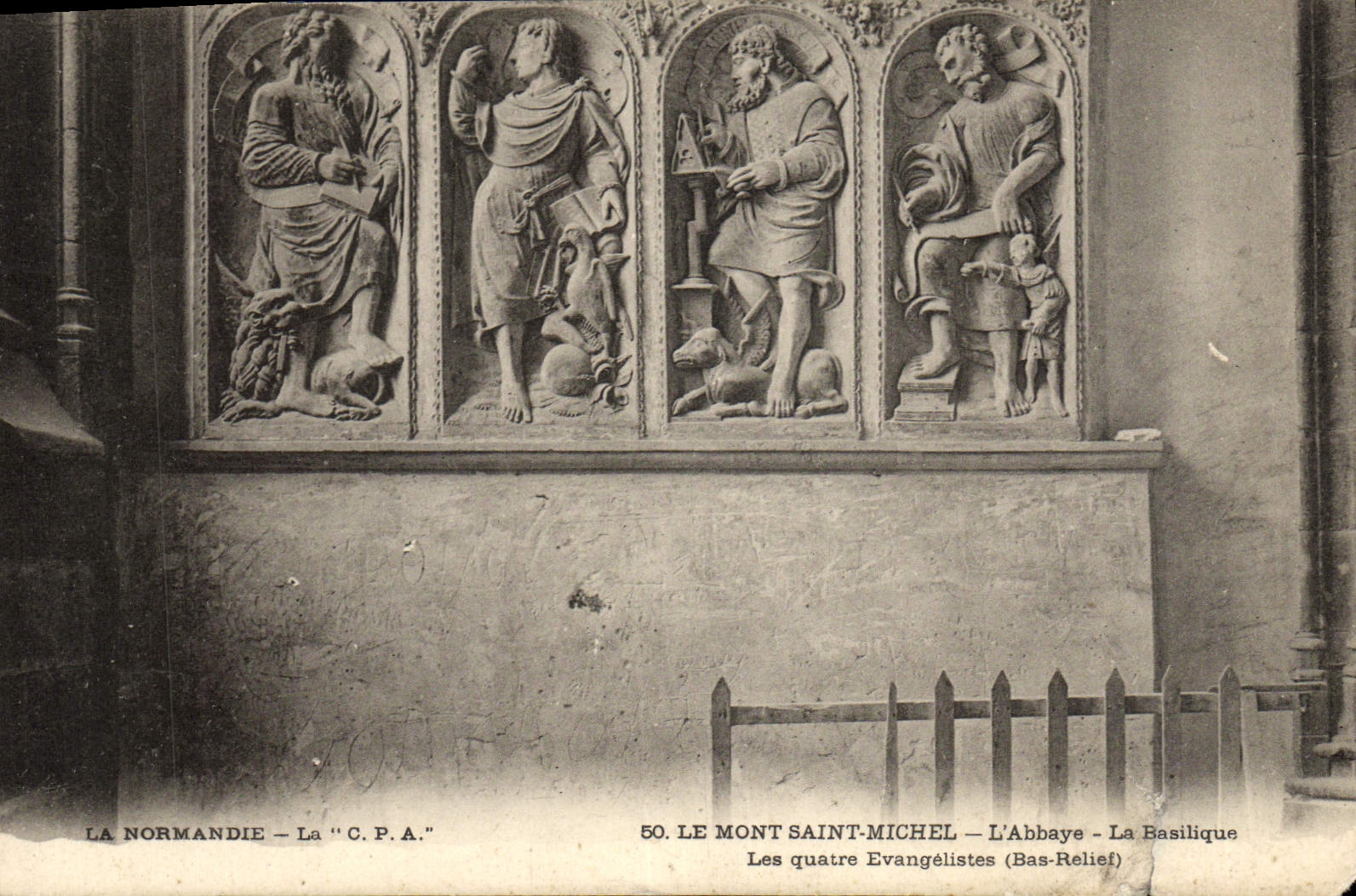 CPA Le Mont St Michel VL'Abbaye La Basilique Les Quatre Evangelistes Bas relief