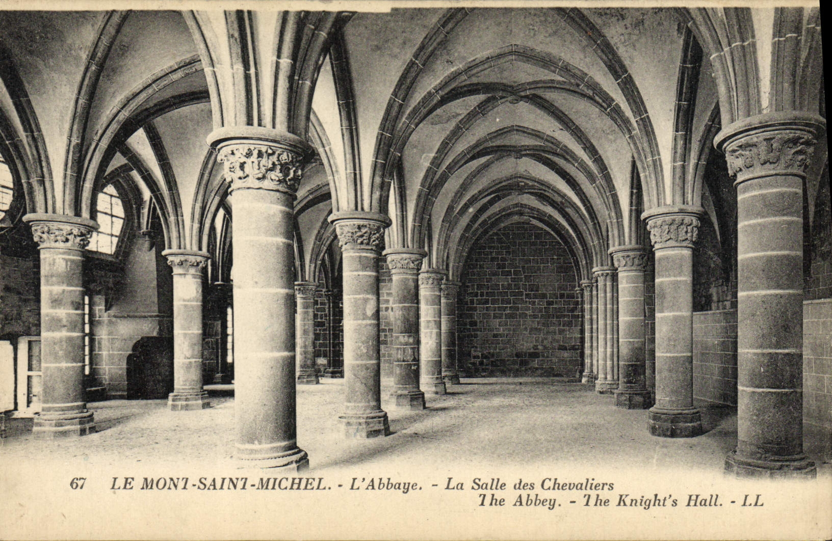Le Mont-Saint-Michel - L'Abbaye - La Salle des Chevaliers - The Knight's Hall - LL