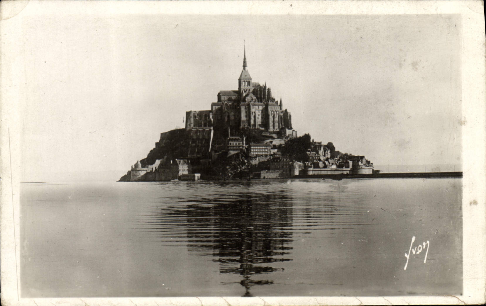 Le Mont-Saint-Michel — vue panoramique — Les Éditions d'Art 'La Douce France', Paris