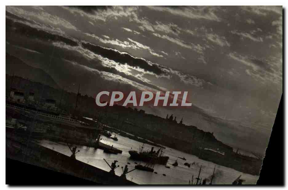 CPM Genova Panorama del Porto Notturno Bateaux 