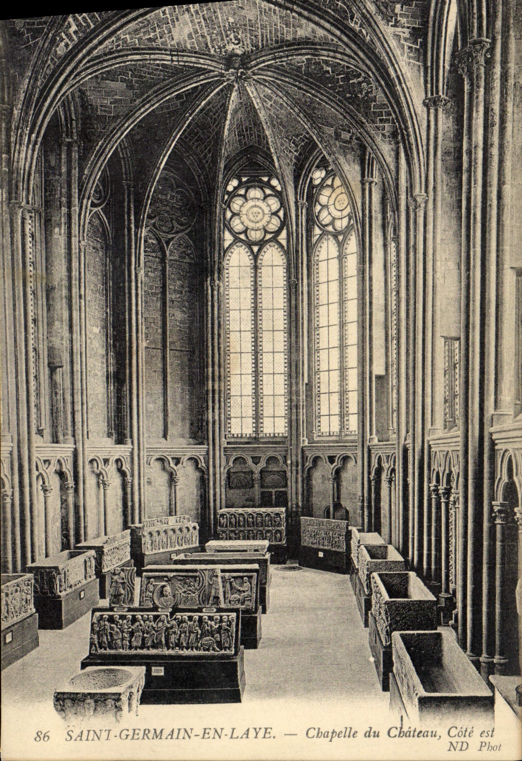 CPA Saint Germain En Laye Chapelle du Chateau Cote Est