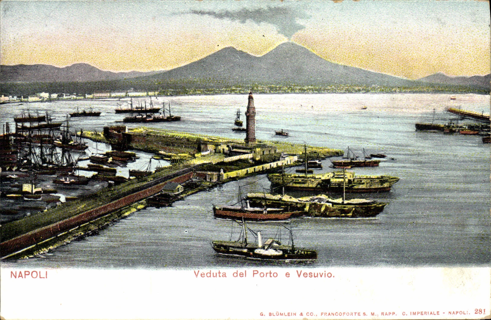 CPA Napoli Veduta Del Porto e Vesuvio Bateaux