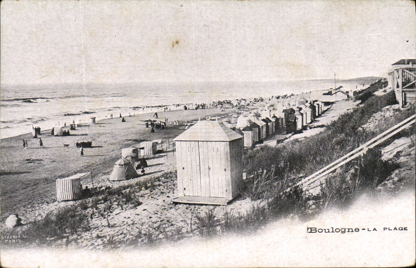 Boulogne-la Plage — vue de la plage avec cabines et promenade — Staerckx, Paris - Anverso