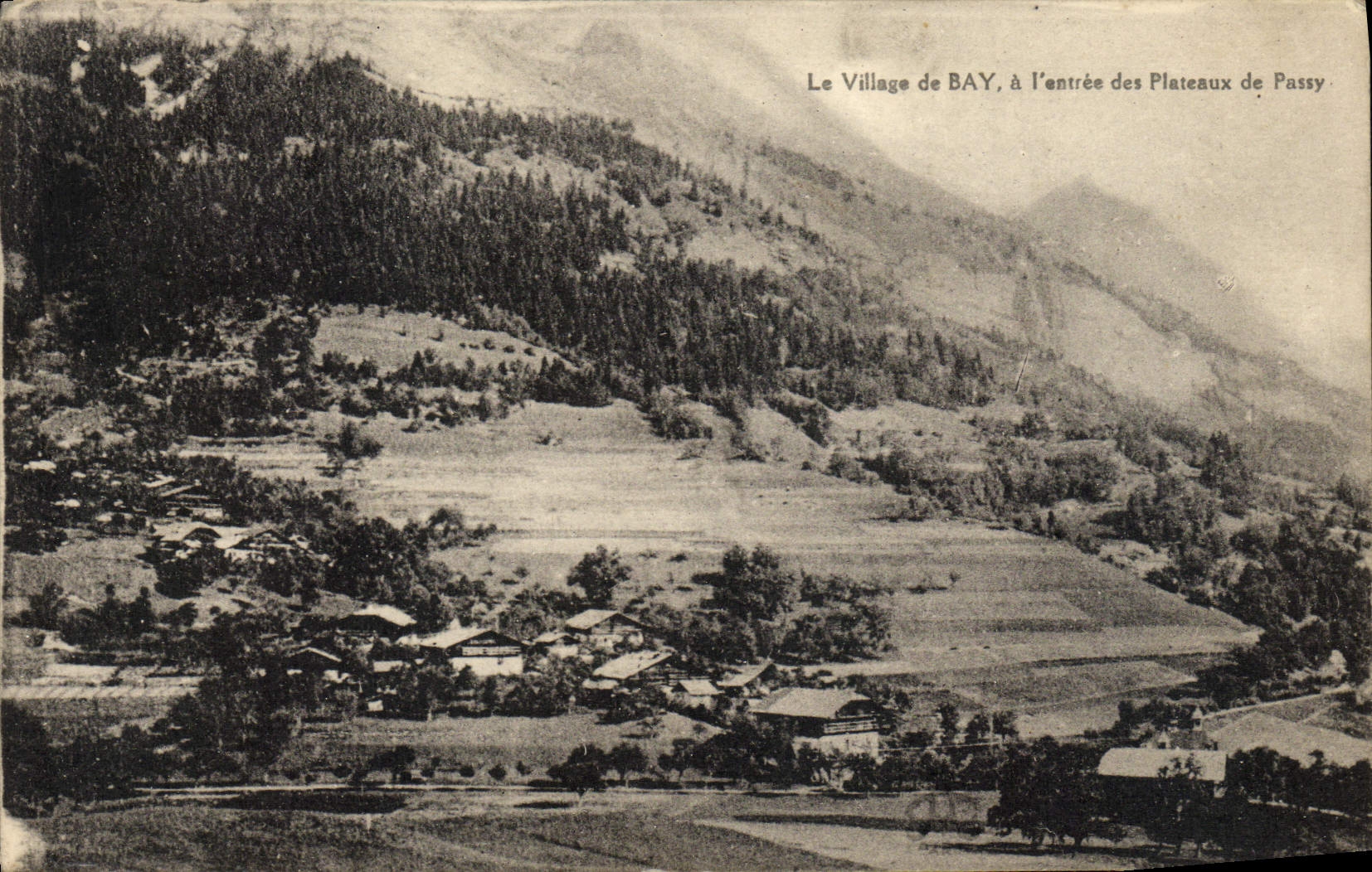 Le Village de BAY, à l'entrée des Plateaux de Passy — Phototypie Léon, Paris