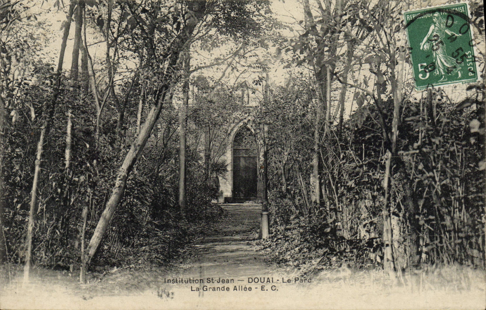 CPA Douai Instition St Jean Le parc La grande allee