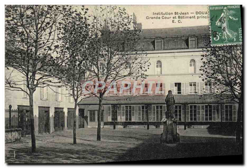 Institution St-Jean — DOUA — Grande Cour et Bâtiment principal — E. C.