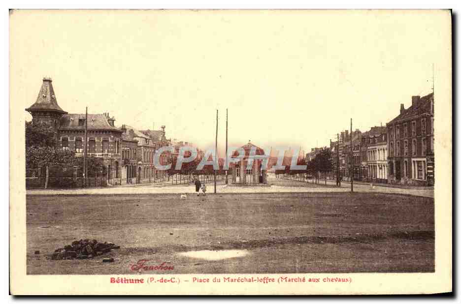 CPA Bethune Place du Marechal Joffre Marche aux chevaux 