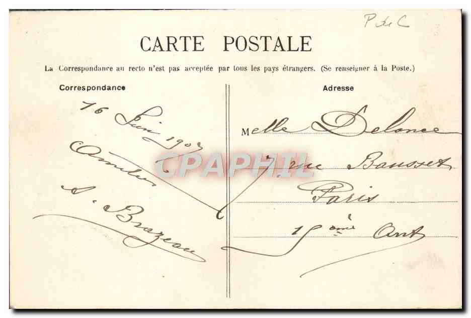 CPA Le Portel Entree Dans l'Avant Port Bateaux — Rückseite