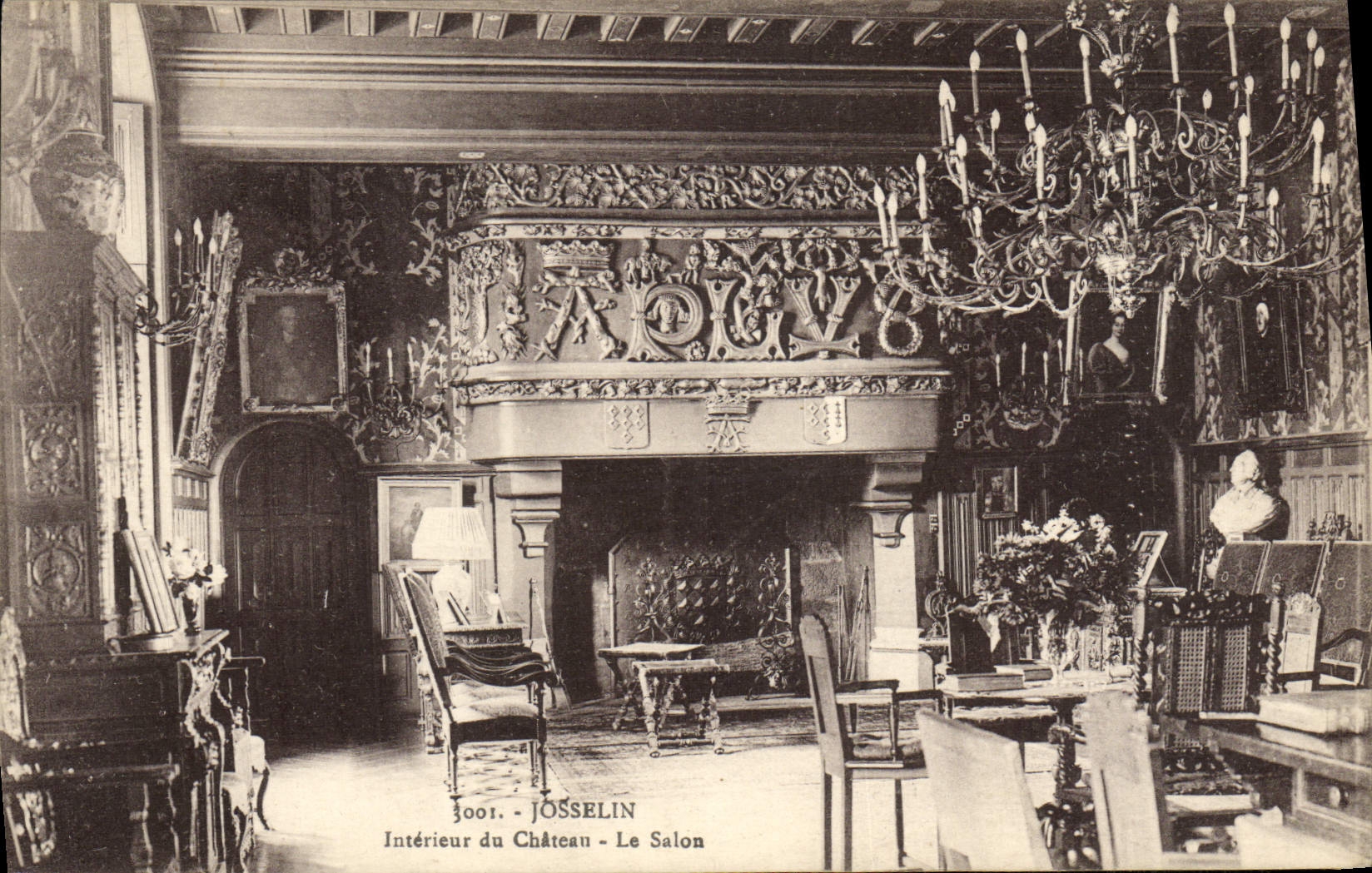 CPA Josselin Interieur du Chateau Le Salon