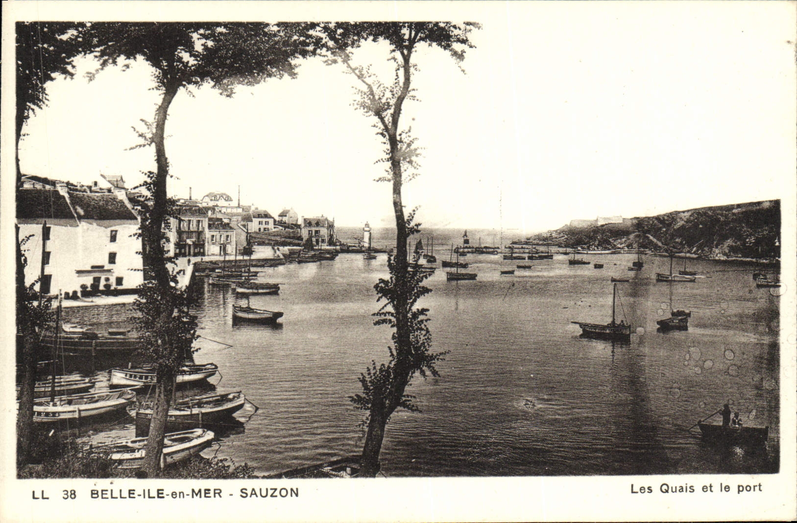 Belle-Île-en-Mer - Sauzon — Les Quais et le port — LL 38
