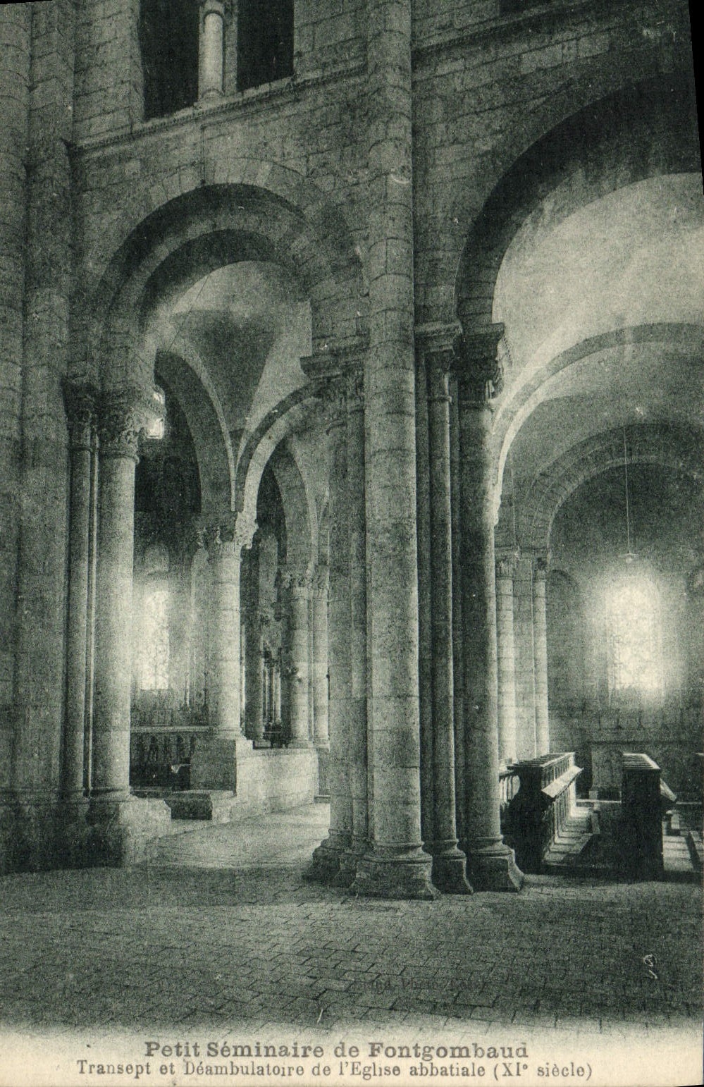 Petit Séminaire de Fontgombaud — Transept et Déambulatoire de l'Église abbatiale (XIe siècle)