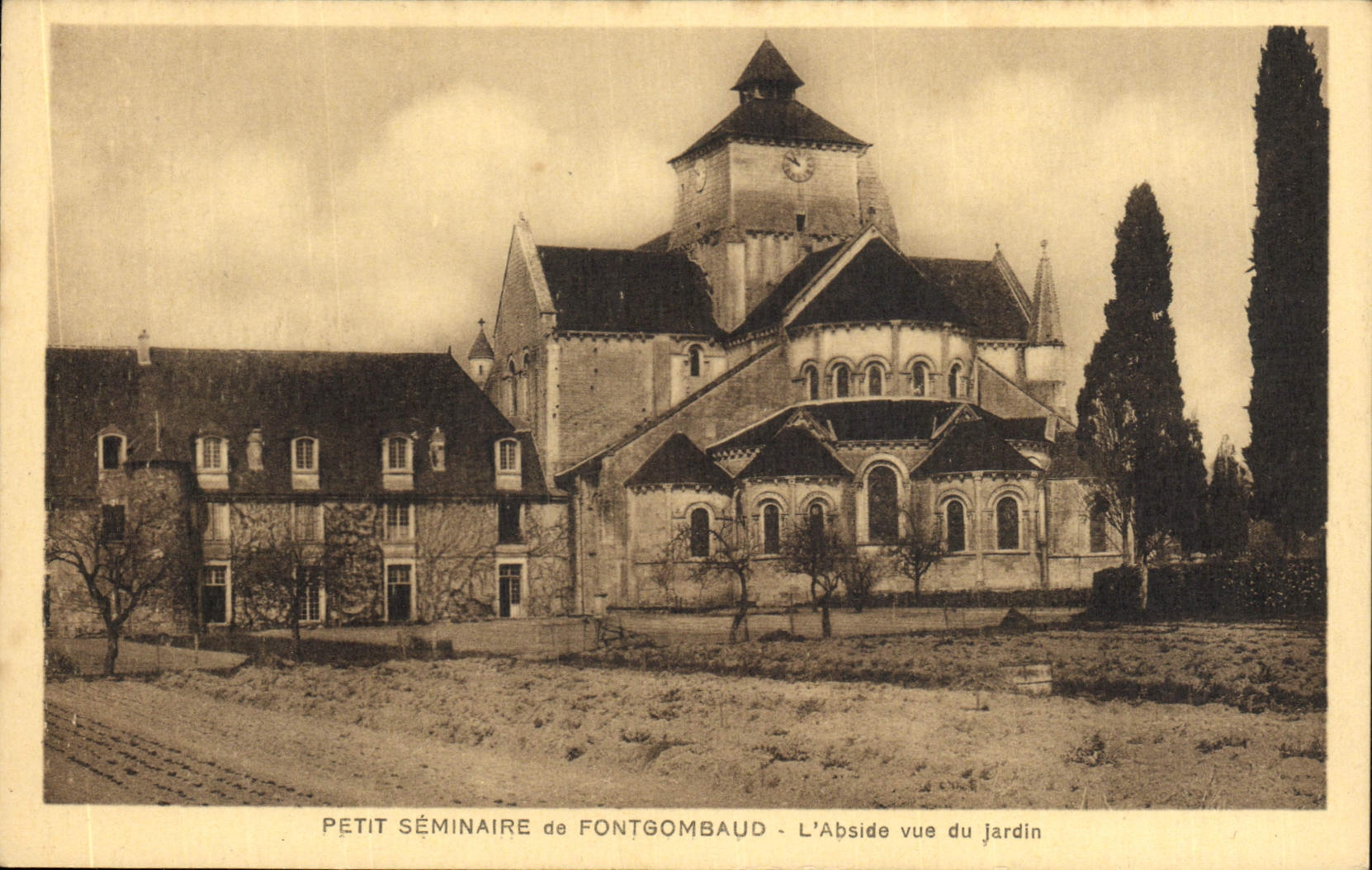Petit Séminaire de Fontgombaud — L'Abside vue du jardin