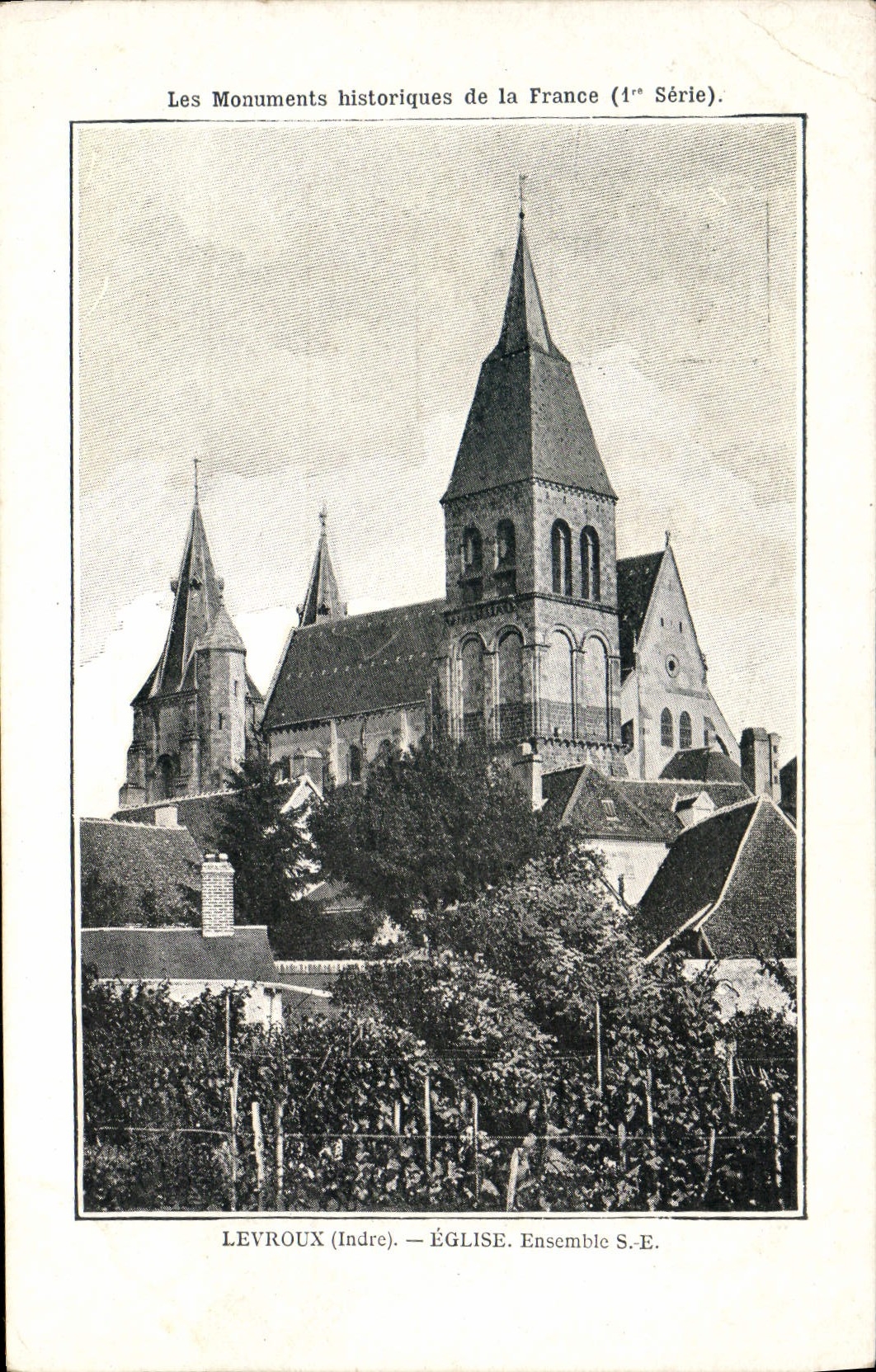 CPA Les Monuments Historques De La France Levroux Eglise Ensemble SE