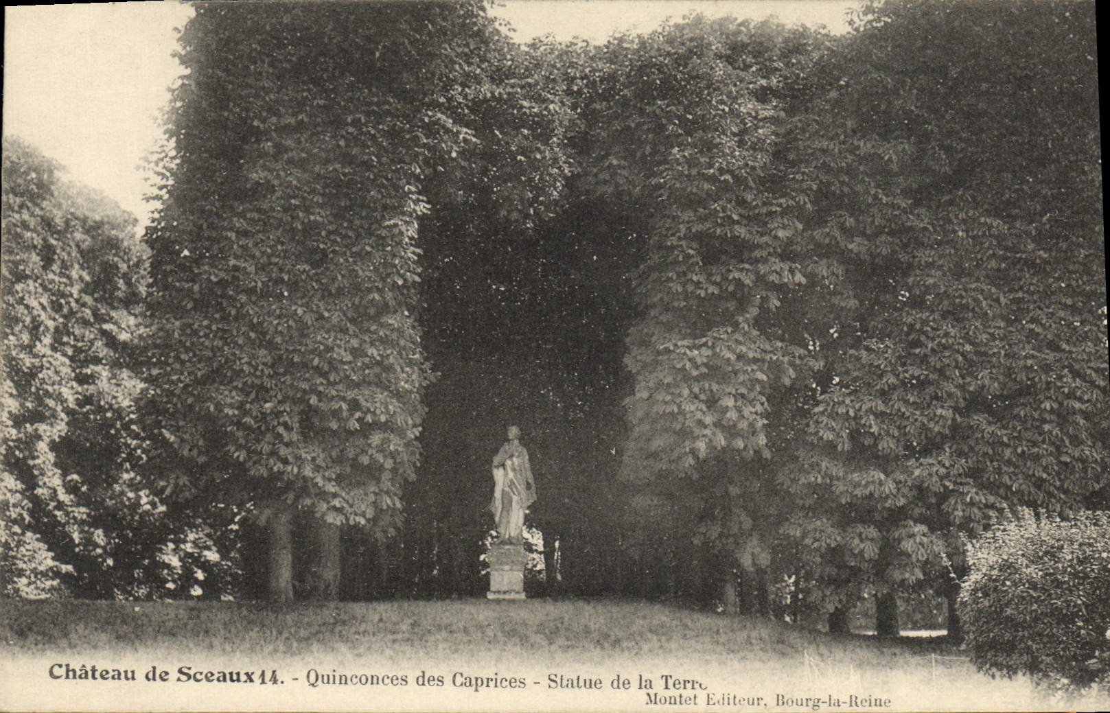 CPA Chateau De Sceaux Quinconces Des Caprices Statue De La Terre