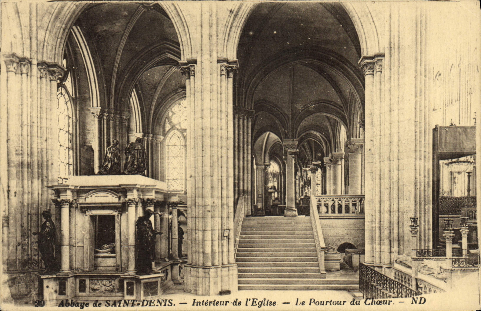 Abbaye de SAINT-DENIS — Intérieur de l'Église — Le Pourtour du Chœur — ND