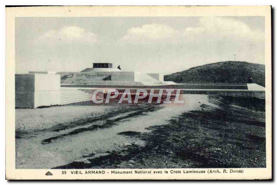 Vieil Armand — Monument National avec la Croix Lumineuse — Arch. R. Dantis